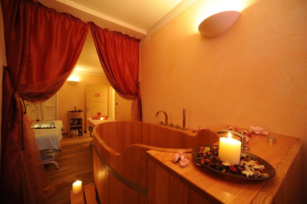 Hotel Shandranj Tesero Luaran gambar